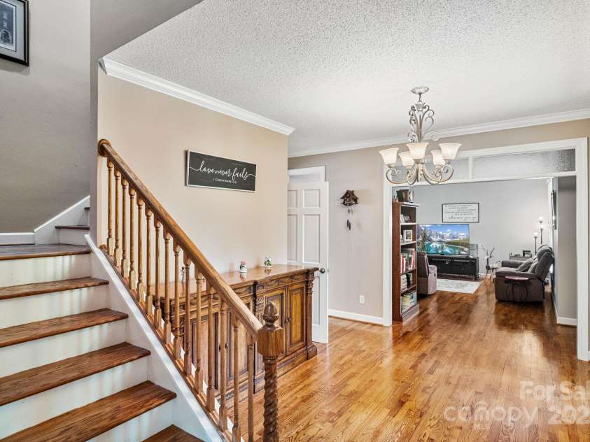 104 Belvedere Drive, Morganton, NC 28655.  MLS# CAR4254900, YatesRealty ID 1768. 