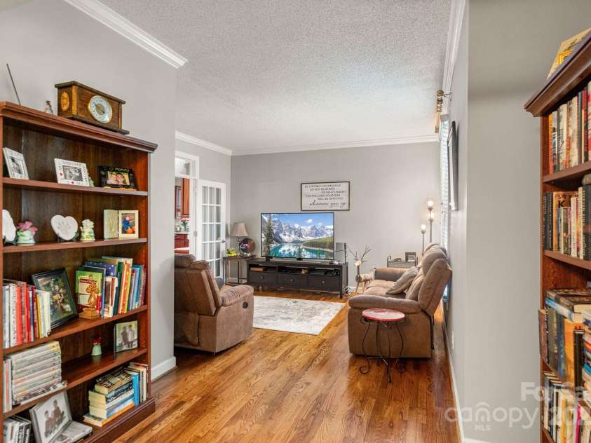 104 Belvedere Drive, Morganton, NC 28655.  MLS# CAR4254900, YatesRealty ID 1768. 