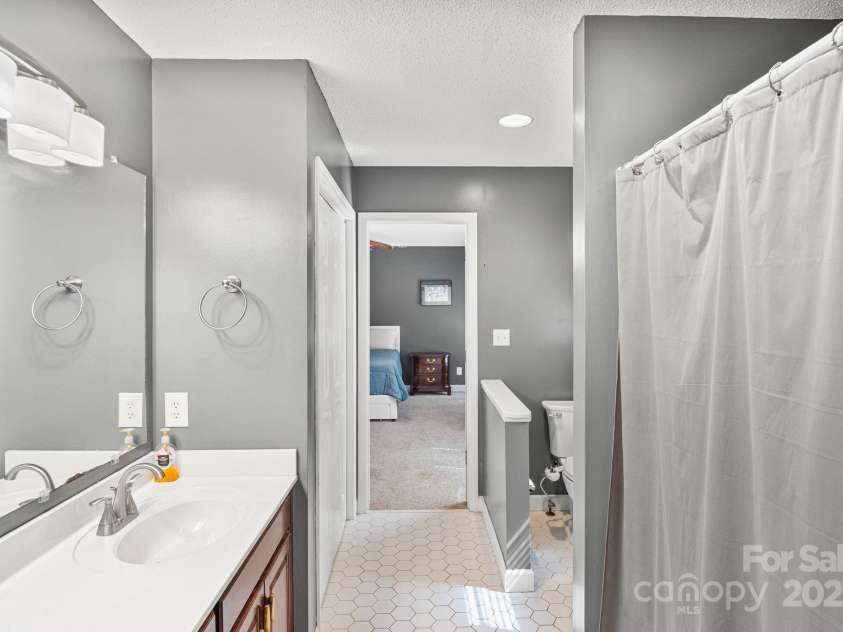 104 Belvedere Drive, Morganton, NC 28655.  MLS# CAR4254900, YatesRealty ID 1768. 