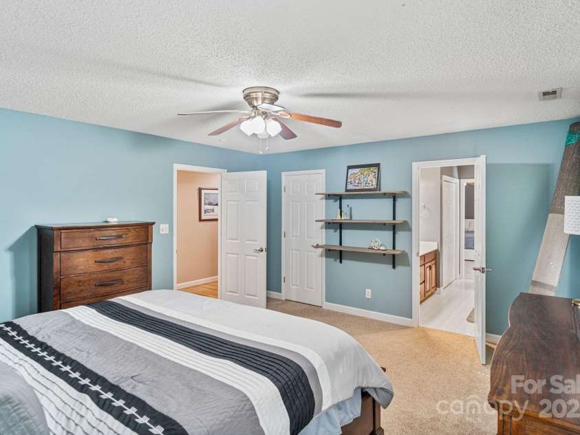 104 Belvedere Drive, Morganton, NC 28655.  MLS# CAR4254900, YatesRealty ID 1768. 