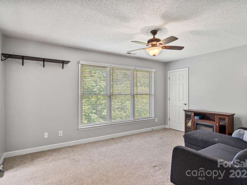 104 Belvedere Drive, Morganton, NC 28655.  MLS# CAR4254900, YatesRealty ID 1768. 