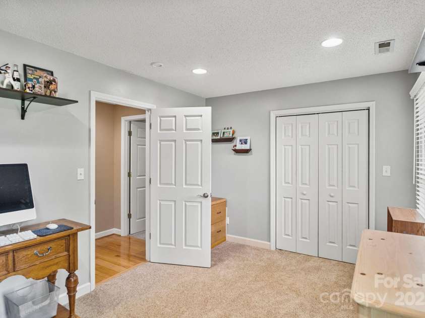 104 Belvedere Drive, Morganton, NC 28655.  MLS# CAR4254900, YatesRealty ID 1768. 
