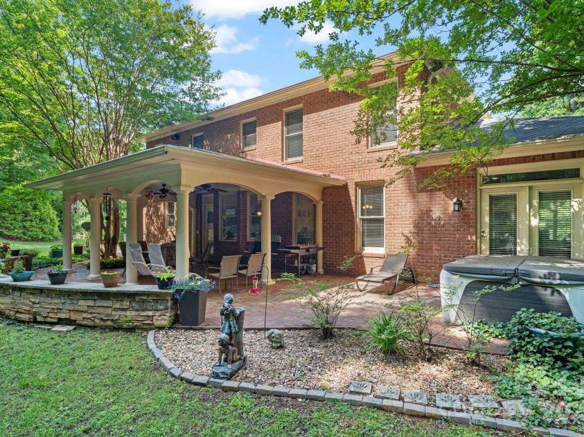 104 Belvedere Drive, Morganton, NC 28655.  MLS# CAR4254900, YatesRealty ID 1768. 