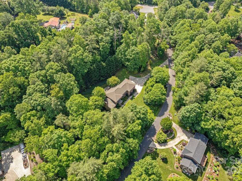 104 Belvedere Drive, Morganton, NC 28655.  MLS# CAR4254900, YatesRealty ID 1768. 