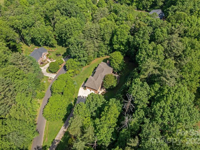104 Belvedere Drive, Morganton, NC 28655.  MLS# CAR4254900, YatesRealty ID 1768. 