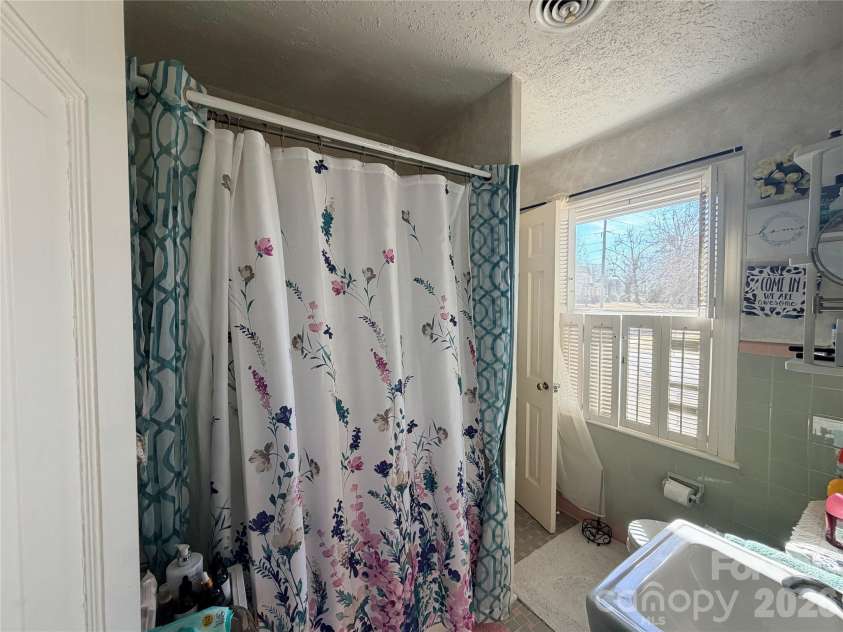 313 Martin Street, Wadesboro, NC 28170.  MLS# CAR4345518, YatesRealty ID 1768. 