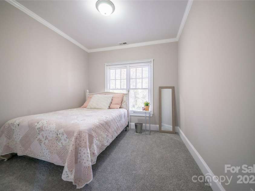 521 Lees Court Street, Charlotte, NC 28211.  MLS# CAR4328746, YatesRealty ID 1768. 3rd bedroom