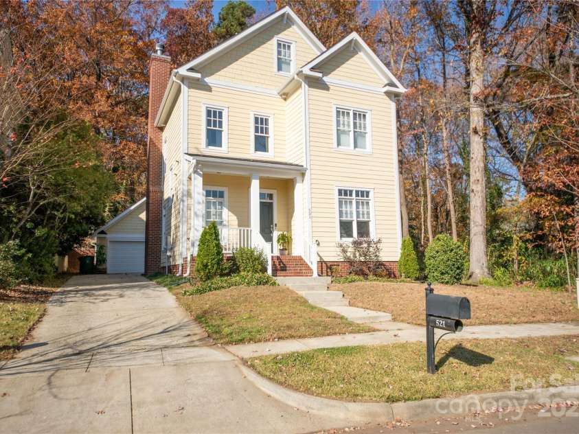 521 Lees Court Street, Charlotte, NC 28211.  MLS# CAR4328746, YatesRealty ID 1768. 
