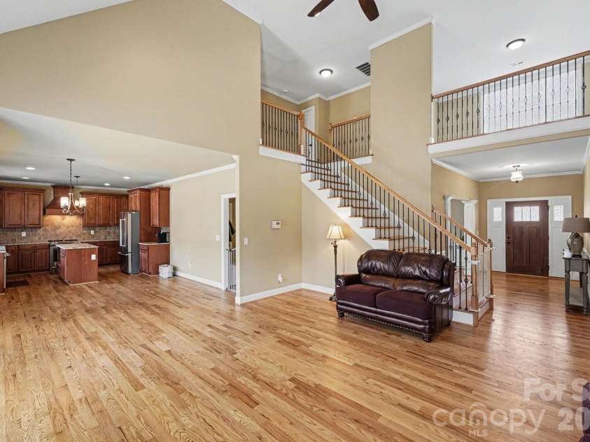 245 Centenary Ridge Drive, Clemmons, NC 27012.  MLS# CAR4365553, YatesRealty ID 17680. 