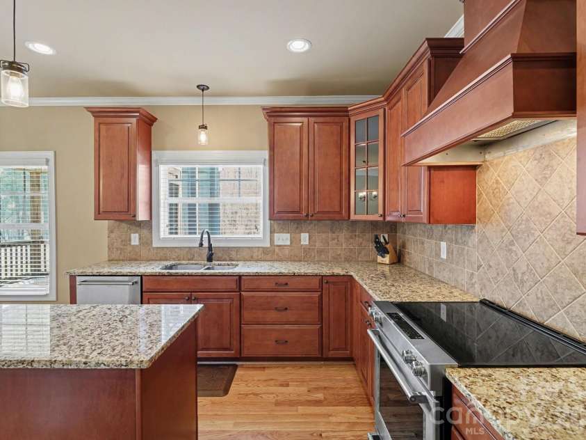 245 Centenary Ridge Drive, Clemmons, NC 27012.  MLS# CAR4365553, YatesRealty ID 17680. 