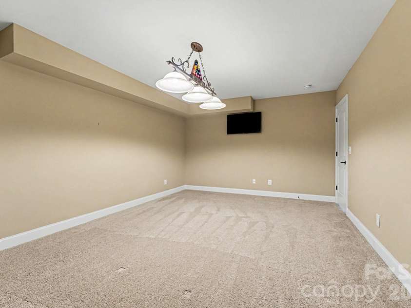 245 Centenary Ridge Drive, Clemmons, NC 27012.  MLS# CAR4365553, YatesRealty ID 17680. 