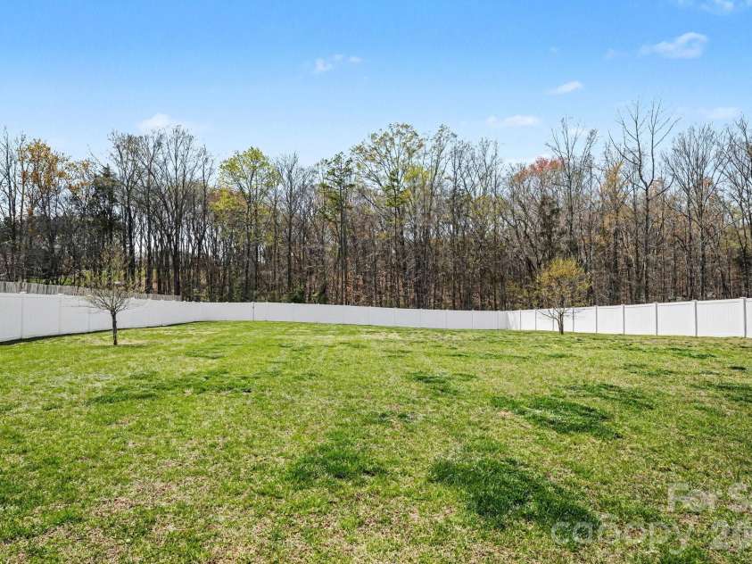 245 Centenary Ridge Drive, Clemmons, NC 27012.  MLS# CAR4365553, YatesRealty ID 17680. 