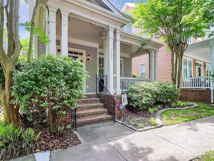 7023 Blakeney Greens Boulevard, Charlotte, NC 28277.  MLS# CAR4261601, YatesRealty ID 17681. 