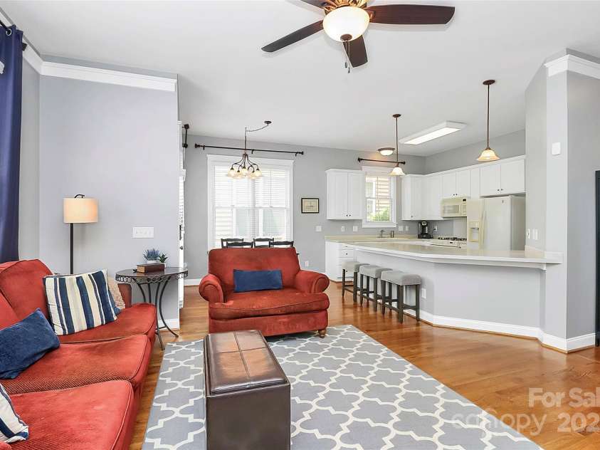 7023 Blakeney Greens Boulevard, Charlotte, NC 28277.  MLS# CAR4261601, YatesRealty ID 17681. 