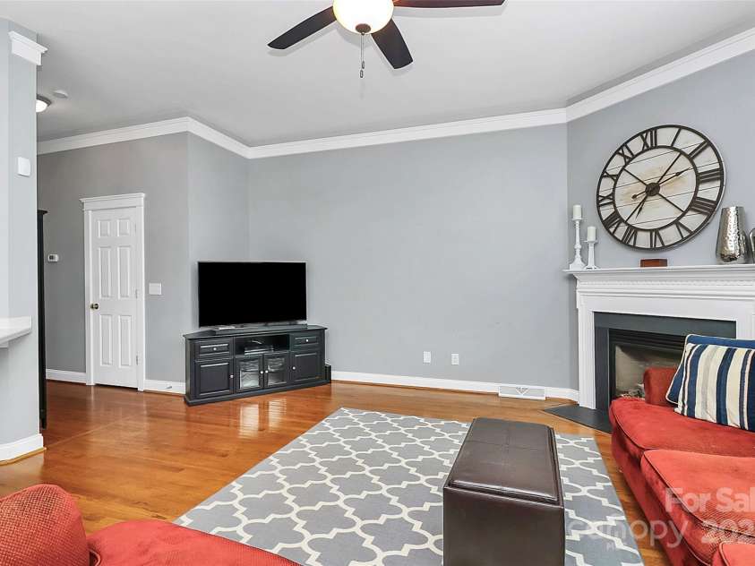 7023 Blakeney Greens Boulevard, Charlotte, NC 28277.  MLS# CAR4261601, YatesRealty ID 17681. 