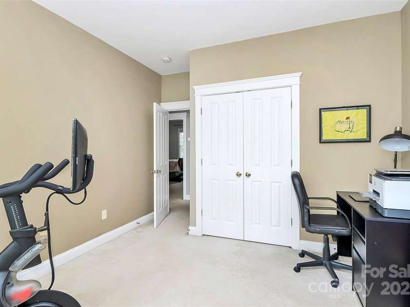 7023 Blakeney Greens Boulevard, Charlotte, NC 28277.  MLS# CAR4261601, YatesRealty ID 17681. 