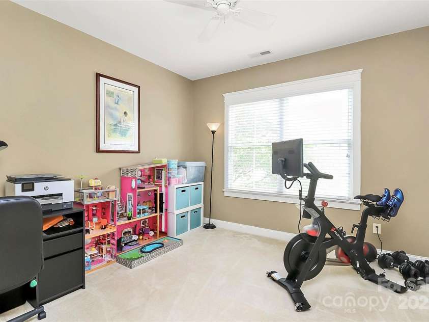 7023 Blakeney Greens Boulevard, Charlotte, NC 28277.  MLS# CAR4261601, YatesRealty ID 17681. 