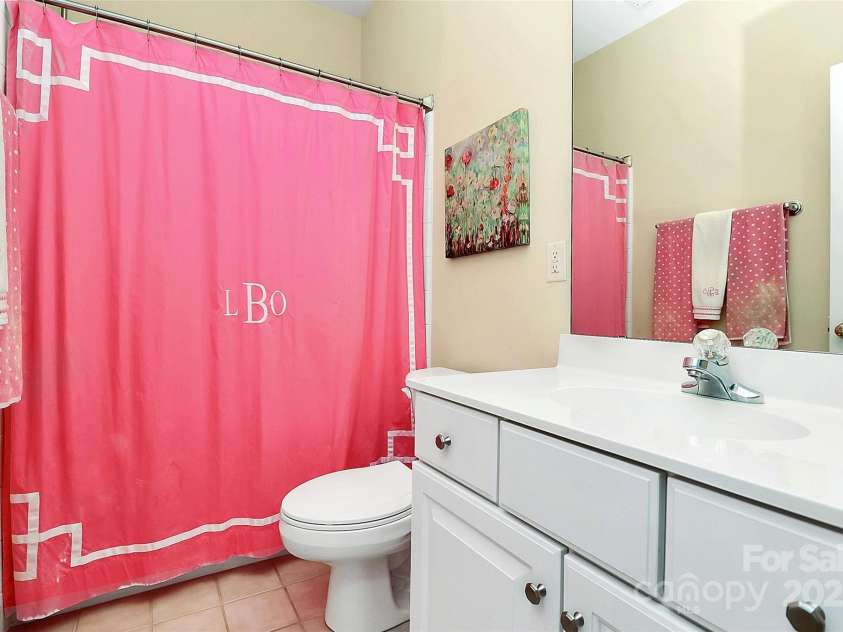 7023 Blakeney Greens Boulevard, Charlotte, NC 28277.  MLS# CAR4261601, YatesRealty ID 17681. 