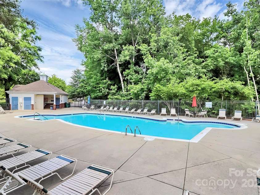 7023 Blakeney Greens Boulevard, Charlotte, NC 28277.  MLS# CAR4261601, YatesRealty ID 17681. 