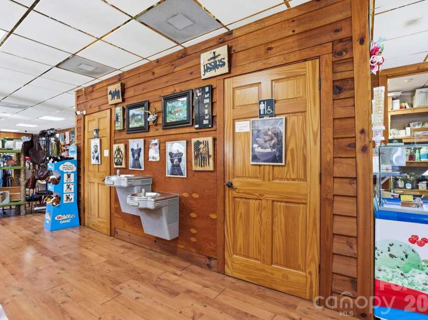 10932 Rosman Highway, Lake Toxaway, NC 28747.  MLS# CAR4363306, YatesRealty ID 17682. 