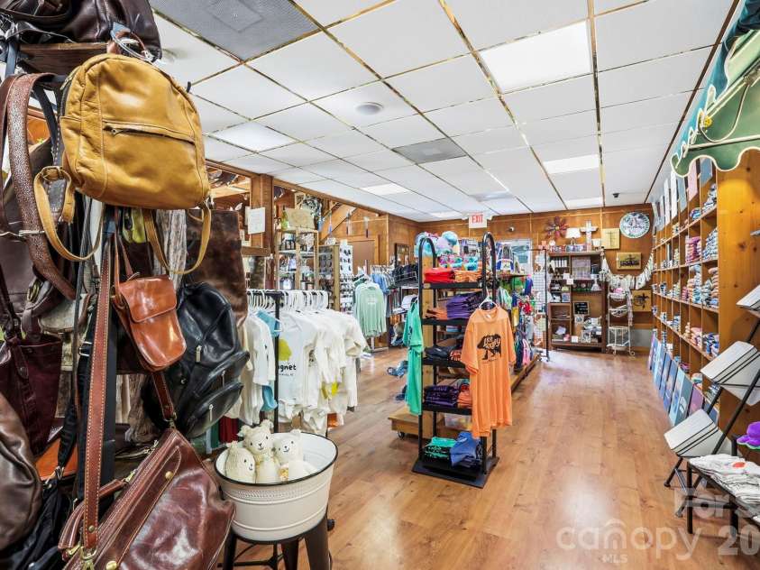 10932 Rosman Highway, Lake Toxaway, NC 28747.  MLS# CAR4363306, YatesRealty ID 17682. 