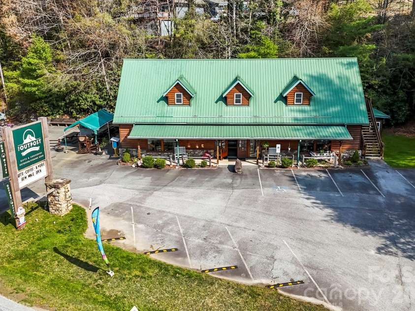 10932 Rosman Highway, Lake Toxaway, NC 28747.  MLS# CAR4363306, YatesRealty ID 17682. 