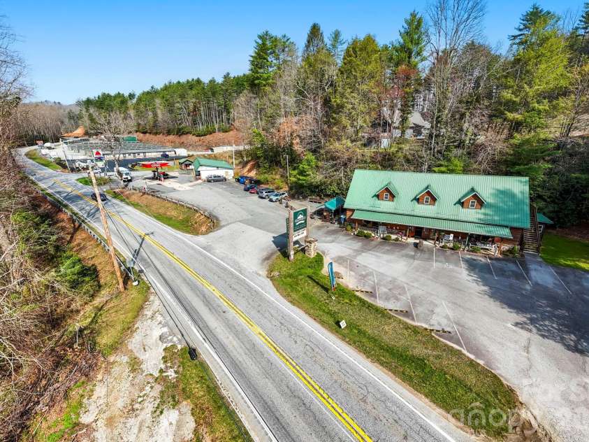 10932 Rosman Highway, Lake Toxaway, NC 28747.  MLS# CAR4363306, YatesRealty ID 17682. 