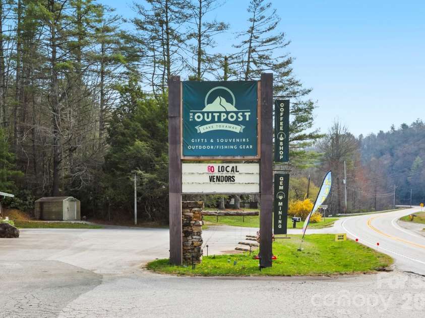10932 Rosman Highway, Lake Toxaway, NC 28747.  MLS# CAR4363306, YatesRealty ID 17682. 