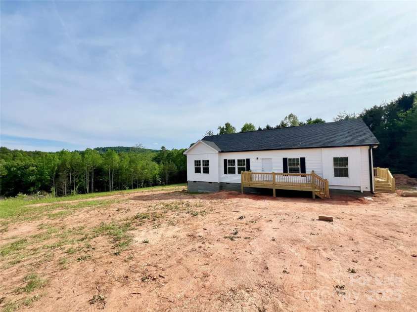 118 Brett Will Court, Taylorsville, NC 28681.  MLS# CAR4258142, YatesRealty ID 17682. 