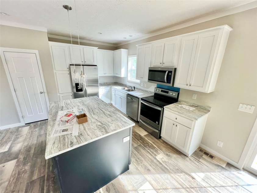 118 Brett Will Court, Taylorsville, NC 28681.  MLS# CAR4258142, YatesRealty ID 17682. 