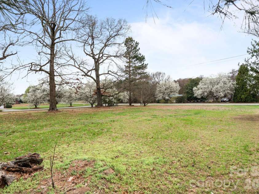 15420 Lucia Riverbend Highway, Stanley, NC 28164.  MLS# CAR4351744, YatesRealty ID 17685. 