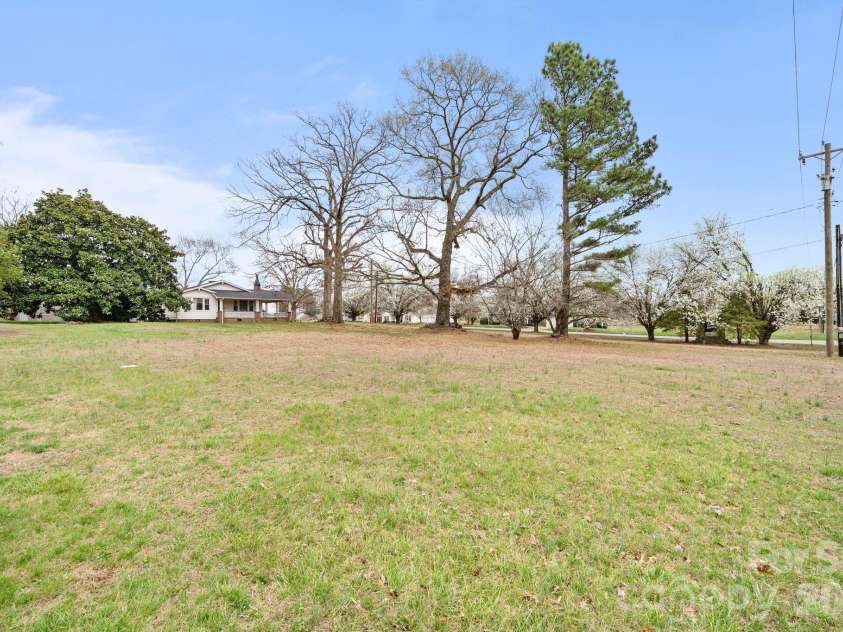 15420 Lucia Riverbend Highway, Stanley, NC 28164.  MLS# CAR4351744, YatesRealty ID 17685. 