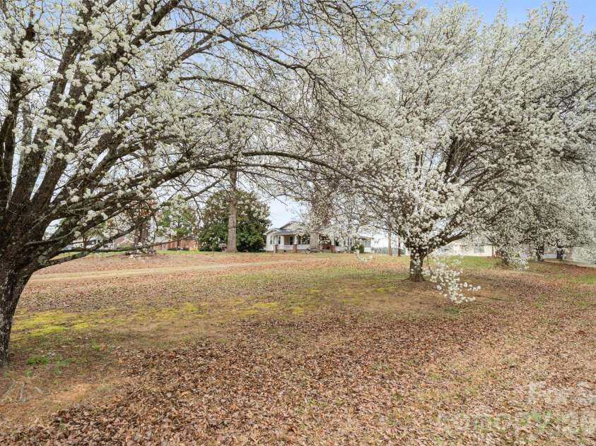 15420 Lucia Riverbend Highway, Stanley, NC 28164.  MLS# CAR4351744, YatesRealty ID 17685. 