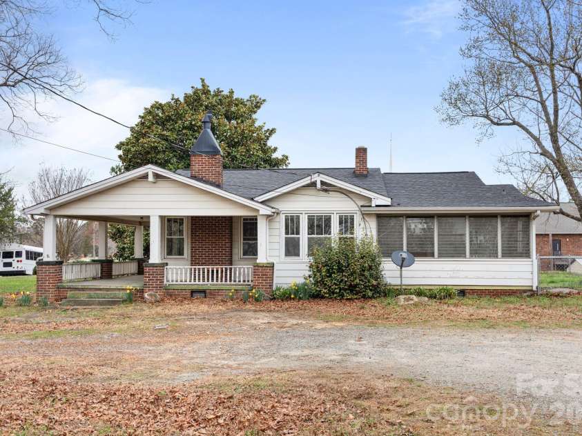 15420 Lucia Riverbend Highway, Stanley, NC 28164.  MLS# CAR4351744, YatesRealty ID 17685. 