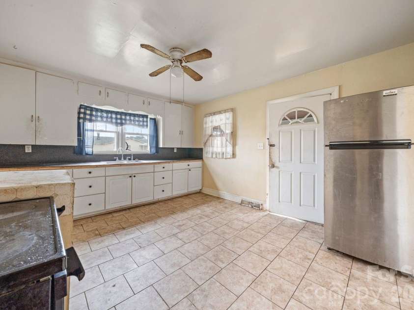 15420 Lucia Riverbend Highway, Stanley, NC 28164.  MLS# CAR4351744, YatesRealty ID 17685. 