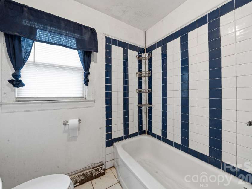 15420 Lucia Riverbend Highway, Stanley, NC 28164.  MLS# CAR4351744, YatesRealty ID 17685. 