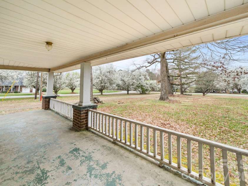 15420 Lucia Riverbend Highway, Stanley, NC 28164.  MLS# CAR4351744, YatesRealty ID 17685. 