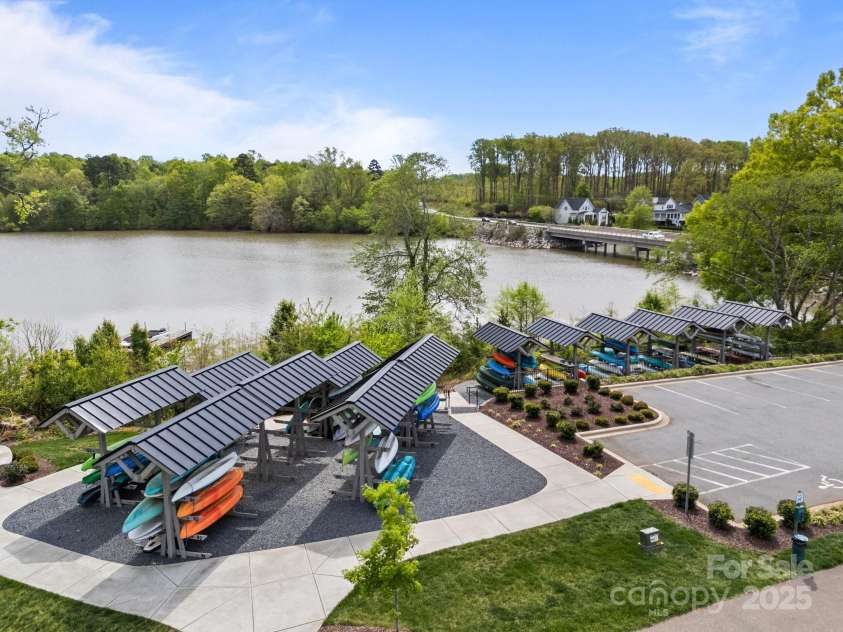 291 Preston Road, Mooresville, NC 28117.  MLS# CAR4246533, YatesRealty ID 17685. Kayak Storage