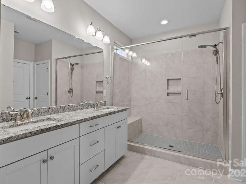 291 Preston Road, Mooresville, NC 28117.  MLS# CAR4246533, YatesRealty ID 17685. Primary Bathroom