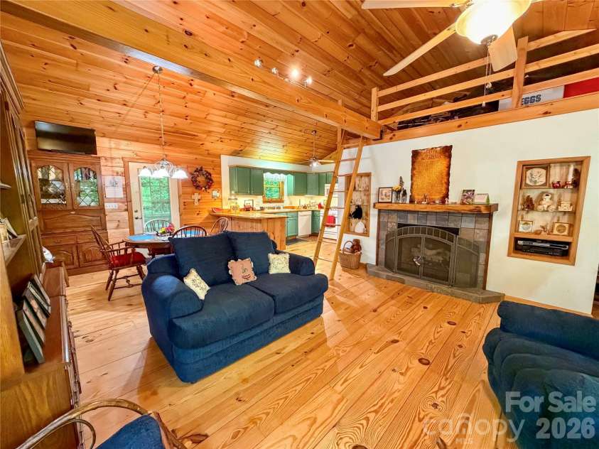 175 Cougar Lane, Whittier, NC 28789.  MLS# CAR4375470, YatesRealty ID 17686. Open Floor Plan