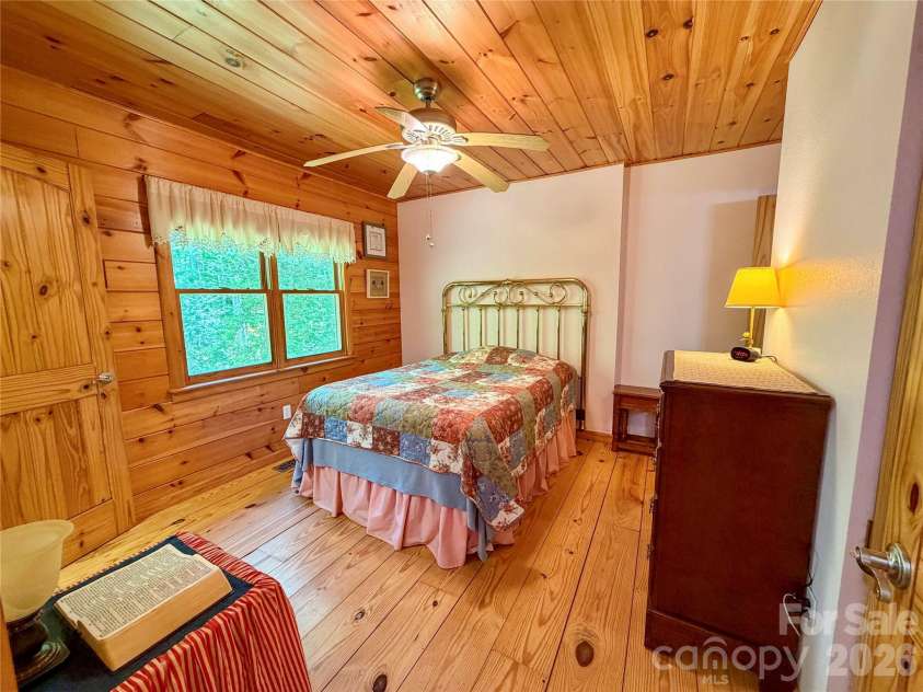 175 Cougar Lane, Whittier, NC 28789.  MLS# CAR4375470, YatesRealty ID 17686. Primary Bedroom