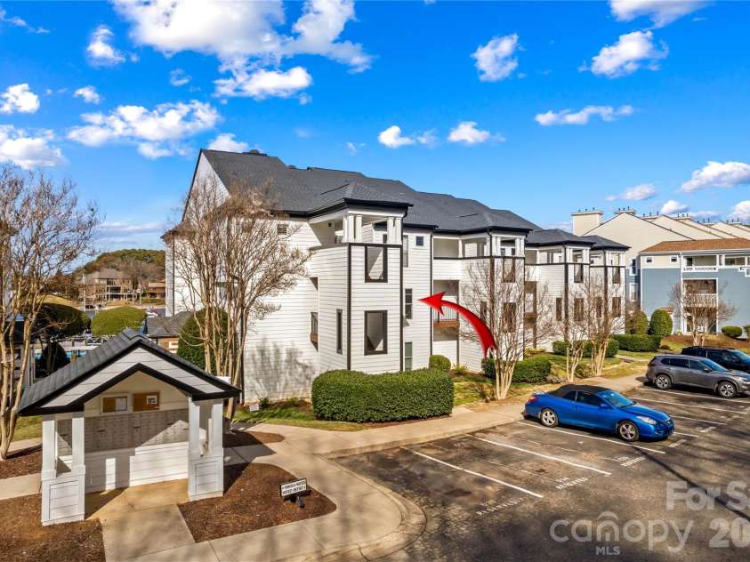 18729 Vineyard Point Lane, Cornelius, NC 28031.  MLS# CAR4344538, YatesRealty ID 17687. 