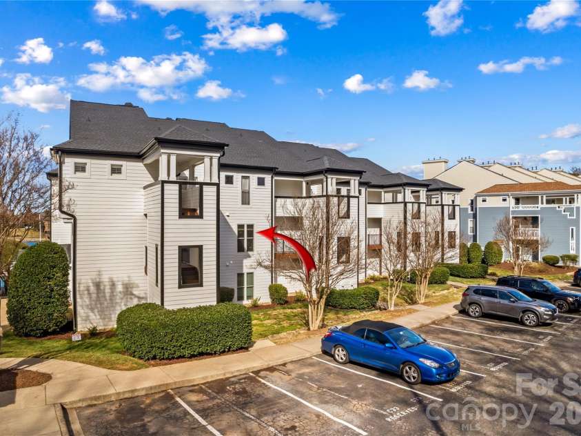 18729 Vineyard Point Lane, Cornelius, NC 28031.  MLS# CAR4344538, YatesRealty ID 17687. 