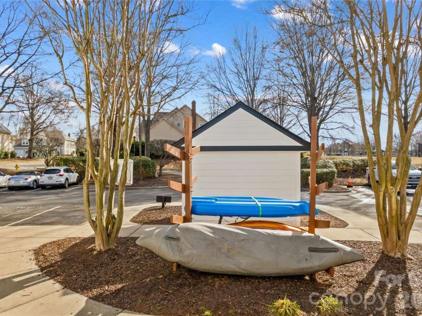 18729 Vineyard Point Lane, Cornelius, NC 28031.  MLS# CAR4344538, YatesRealty ID 17687. 