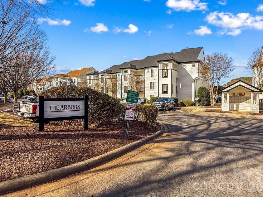 18729 Vineyard Point Lane, Cornelius, NC 28031.  MLS# CAR4344538, YatesRealty ID 17687. 