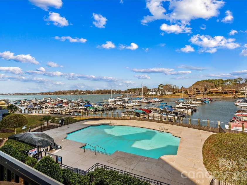 18729 Vineyard Point Lane, Cornelius, NC 28031.  MLS# CAR4344538, YatesRealty ID 17687. Community pool