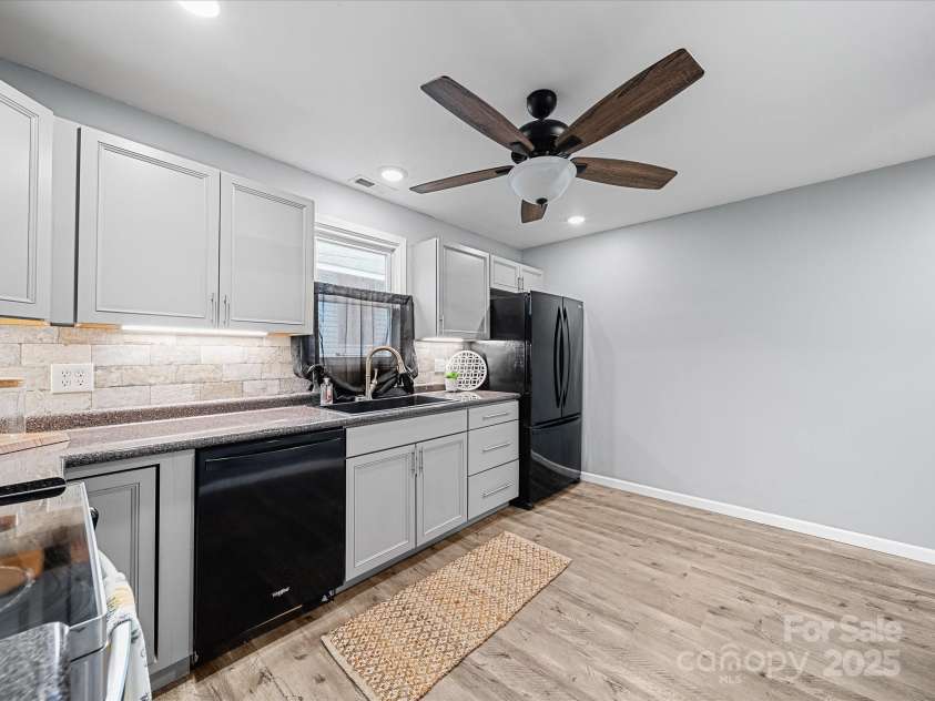 268 Jefferson Court, Concord, NC 28025.  MLS# CAR4248816, YatesRealty ID 17687. 