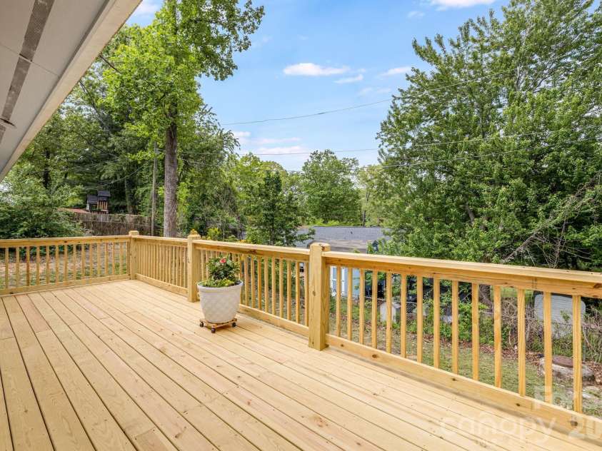 18 Compton Drive, Asheville, NC 28806.  MLS# CAR4343656, YatesRealty ID 17688. NEW spacious back deck!