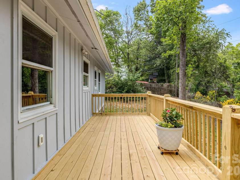 18 Compton Drive, Asheville, NC 28806.  MLS# CAR4343656, YatesRealty ID 17688. Newly built and permitted back deck!