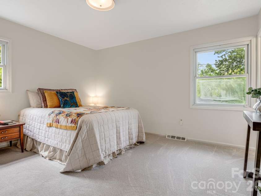 18 Compton Drive, Asheville, NC 28806.  MLS# CAR4343656, YatesRealty ID 17688. Primary Suite